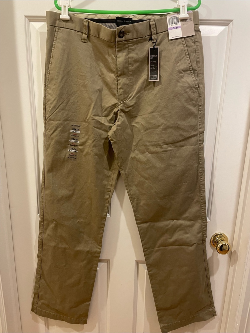 Men's Docker’s Straight Fit Khaki Chino Pants Brand New with Tags